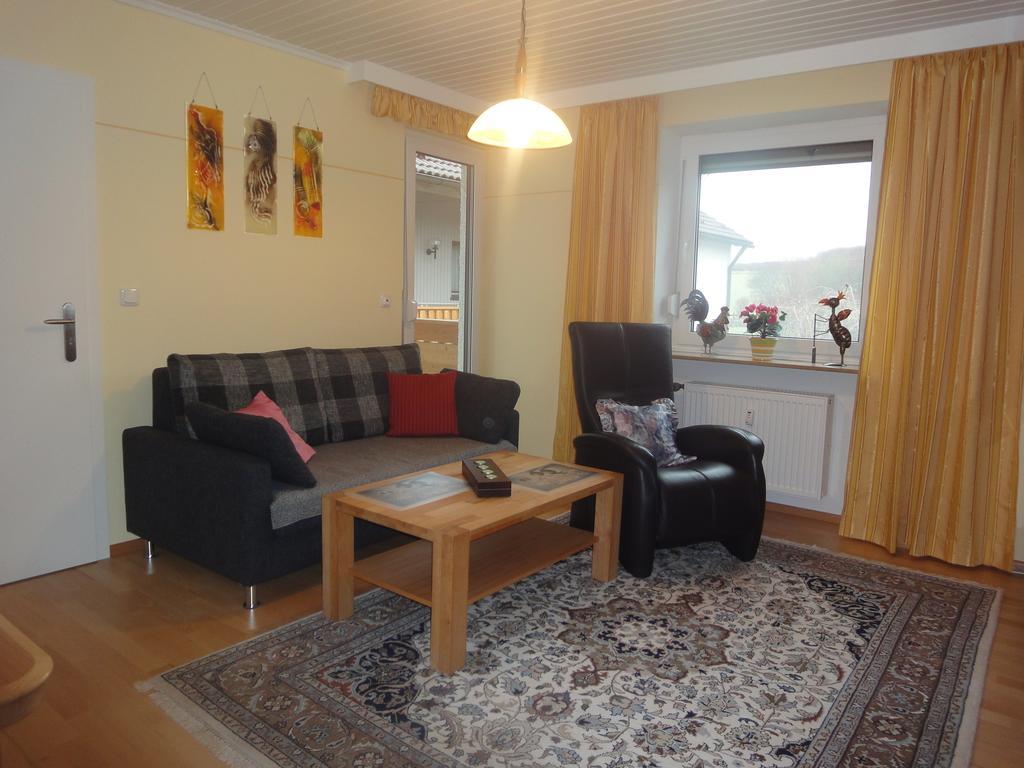 Ferienwohnung Majo Бад-Бирнбах Номер фото